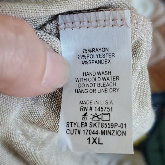 NWT Boutique Wine Sweater/Tunic Sz 1XL - Picture 4 of 4